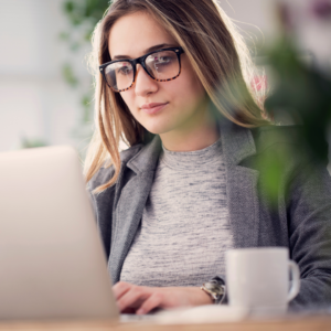 Early career student searching for roles and internships on wayup.